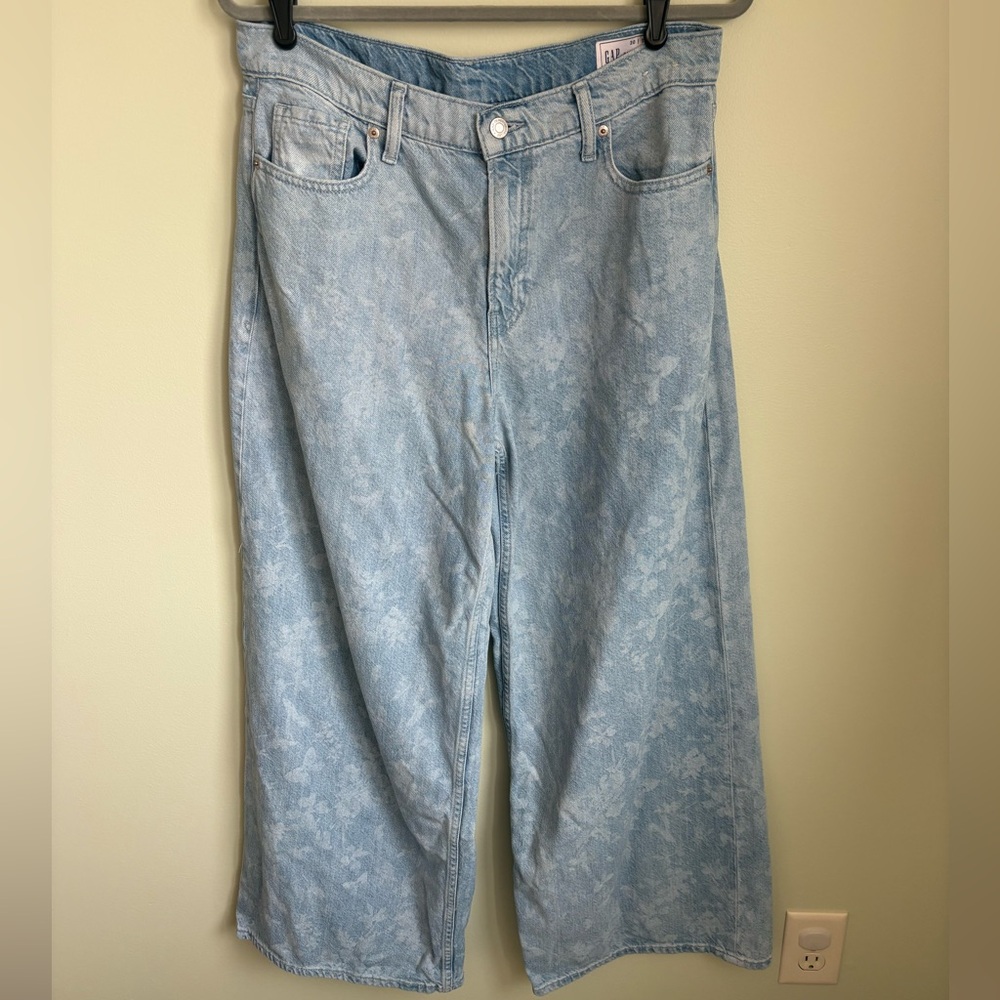 Gap Light Blue Floral Baggy mid-rise Women’s Jeans Size 10